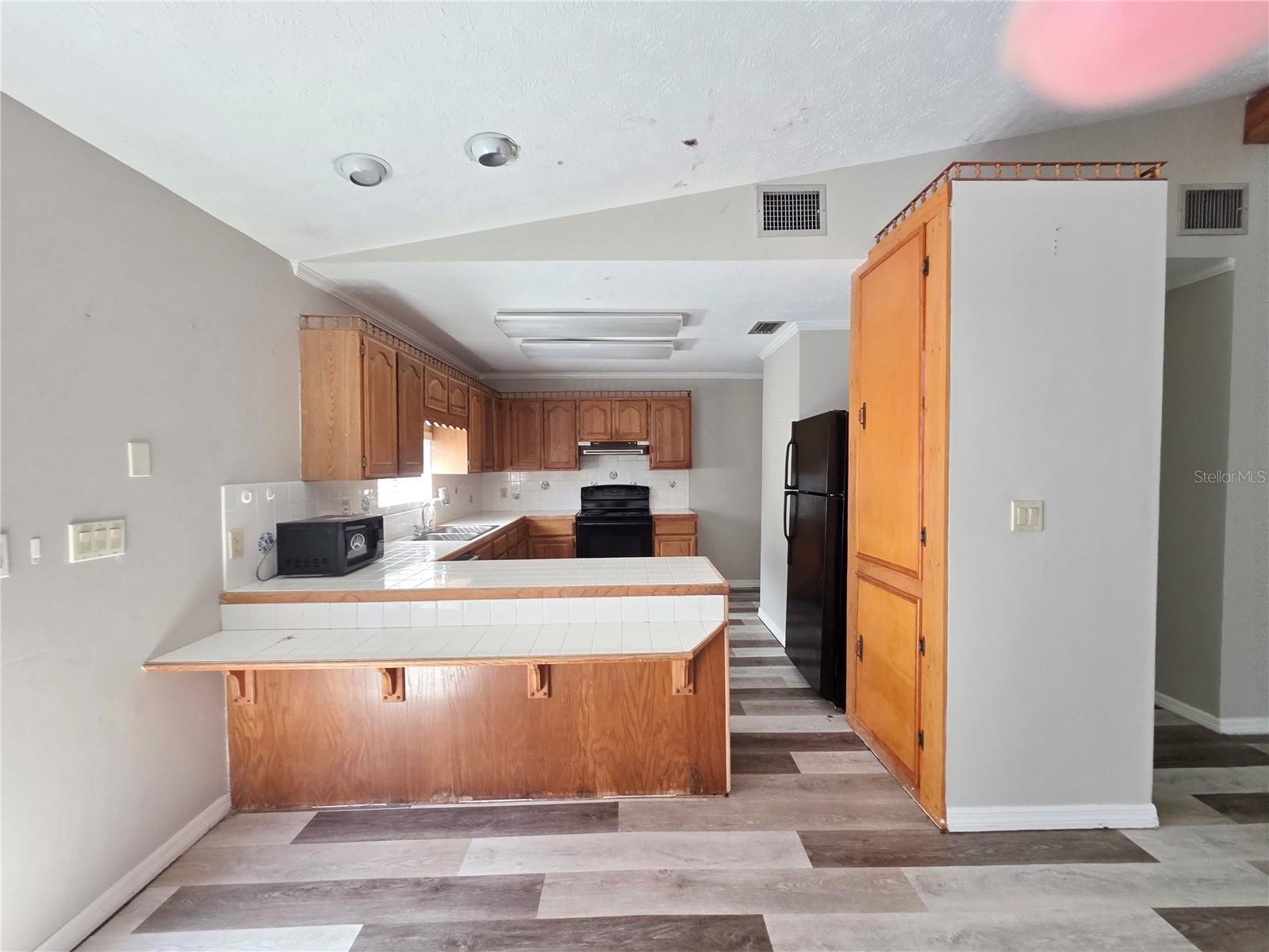 Image 4 of 23 For 2934 35th Avenue