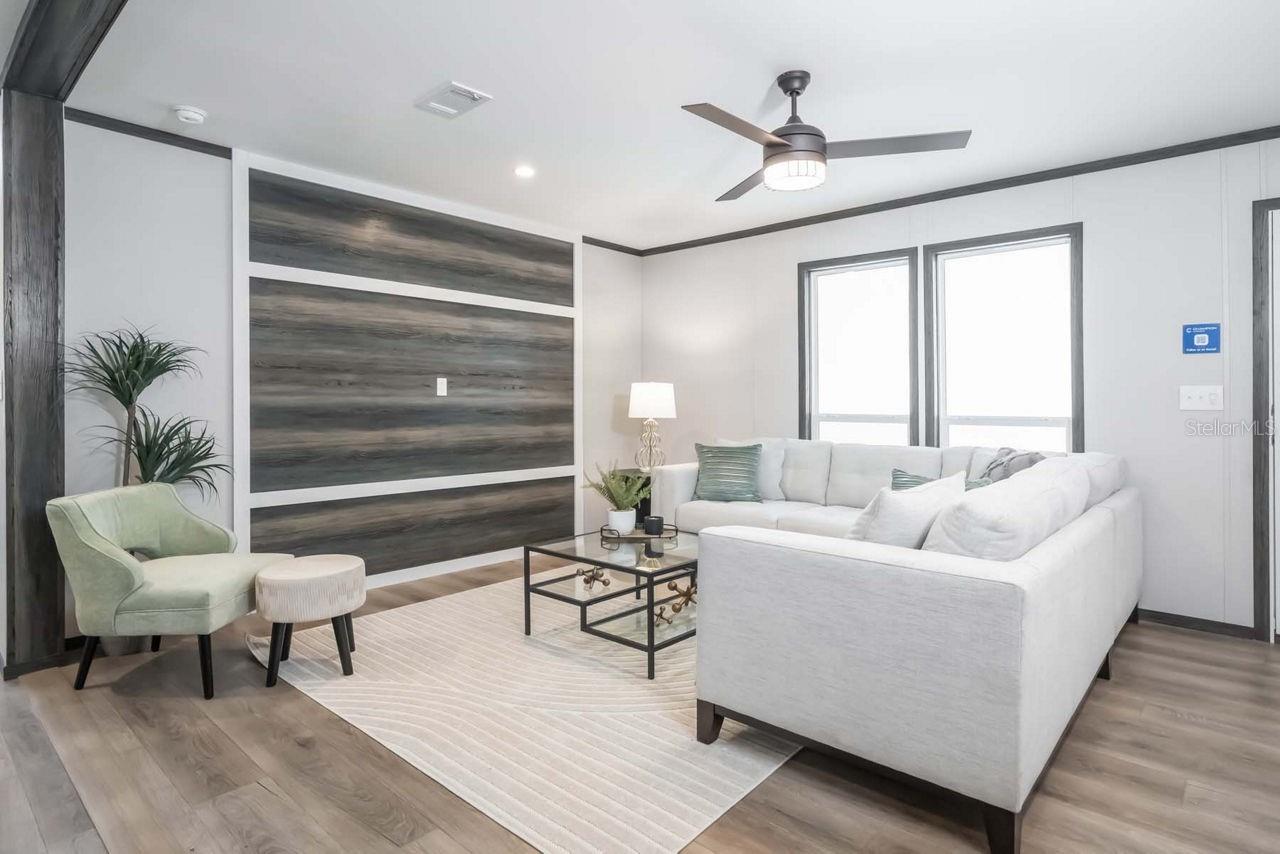 Image 13 of 21 For 21122 278th Street