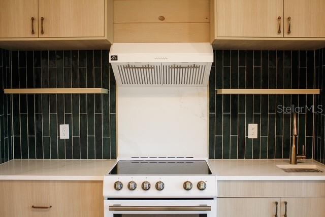 Image 11 of 18 For 805 3rd Avenue