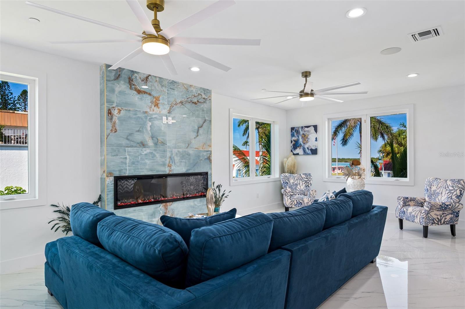 Image 13 of 37 For 523 Coral Sands Way