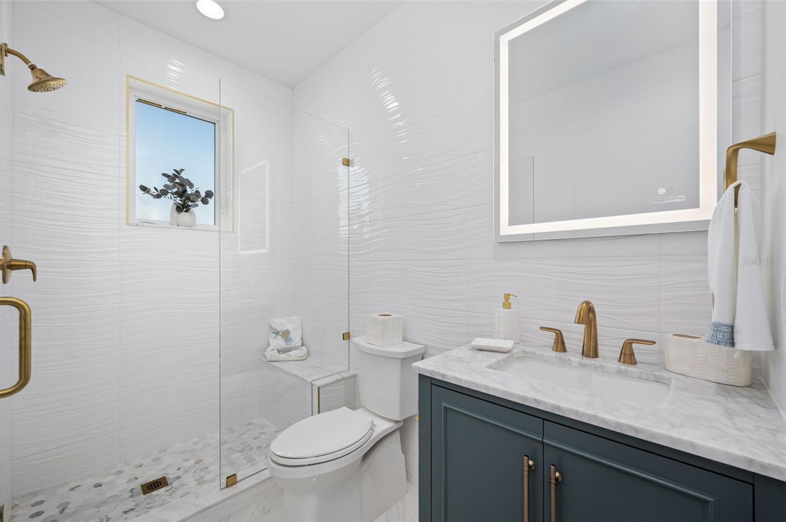 Image 19 of 37 For 523 Coral Sands Way