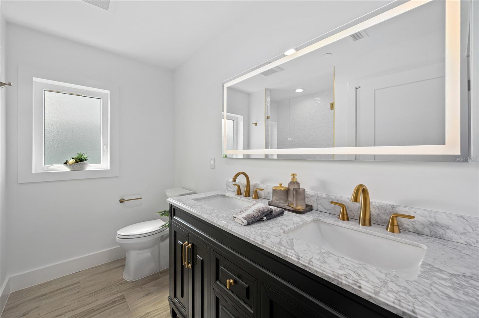 Image 30 of 37 For 523 Coral Sands Way