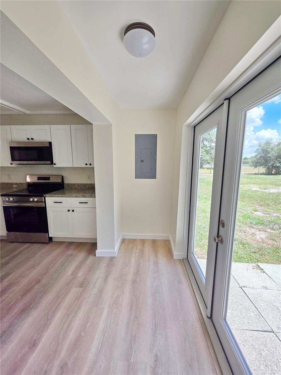 Image 15 of 39 For 1350 39th Boulevard