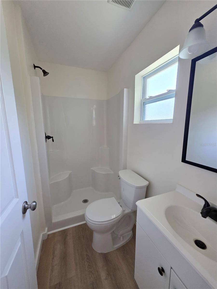 Image 20 of 39 For 1350 39th Boulevard