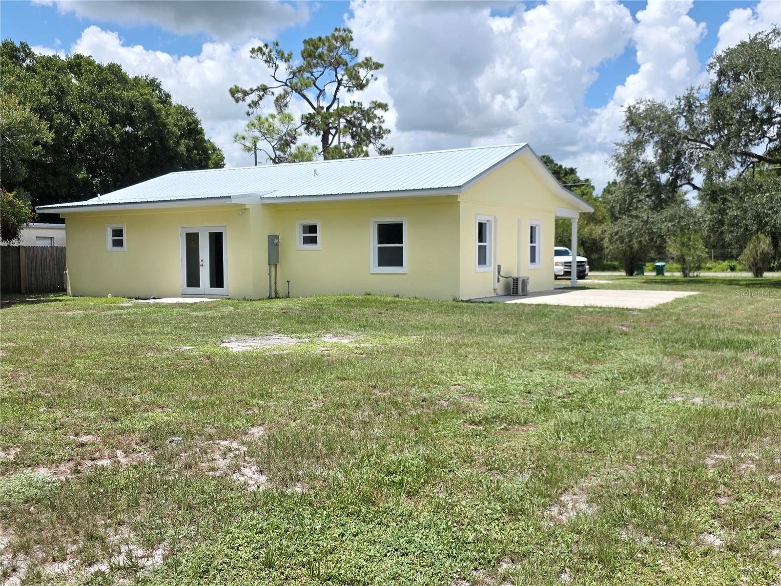 Image 6 of 39 For 1350 39th Boulevard