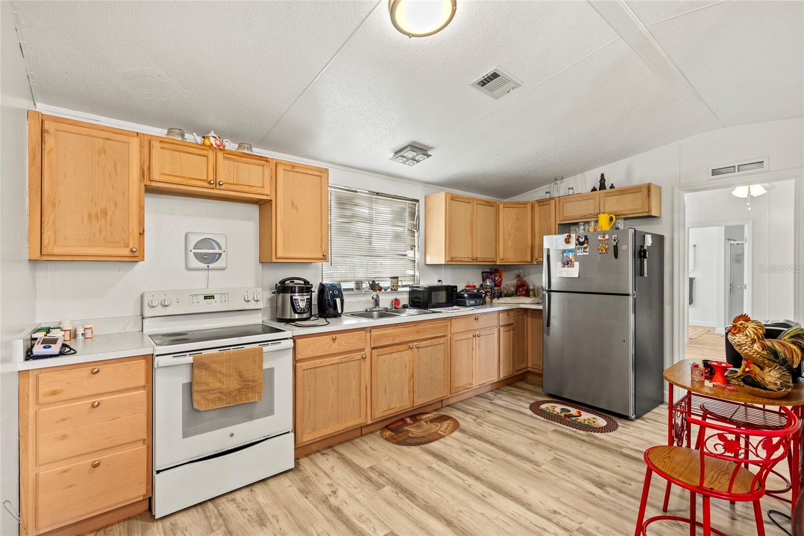 Image 14 of 29 For 6585 7th Street
