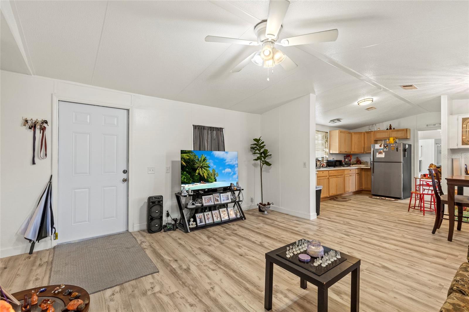 Image 6 of 29 For 6585 7th Street