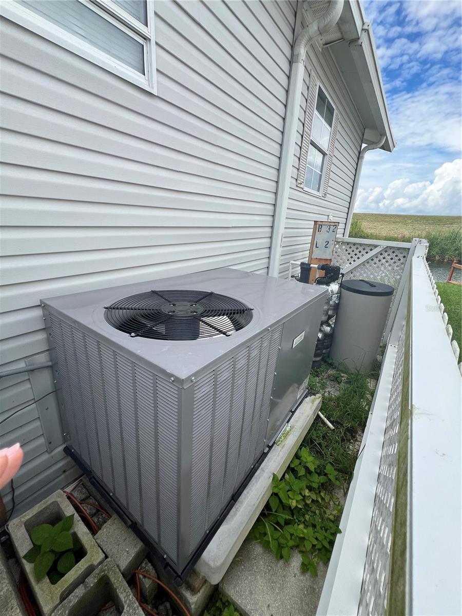 Image 3 of 40 For 5389 64th Avenue
