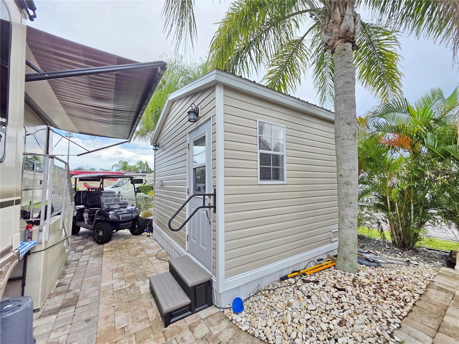 Image 8 of 31 For 3923 6th Street 143