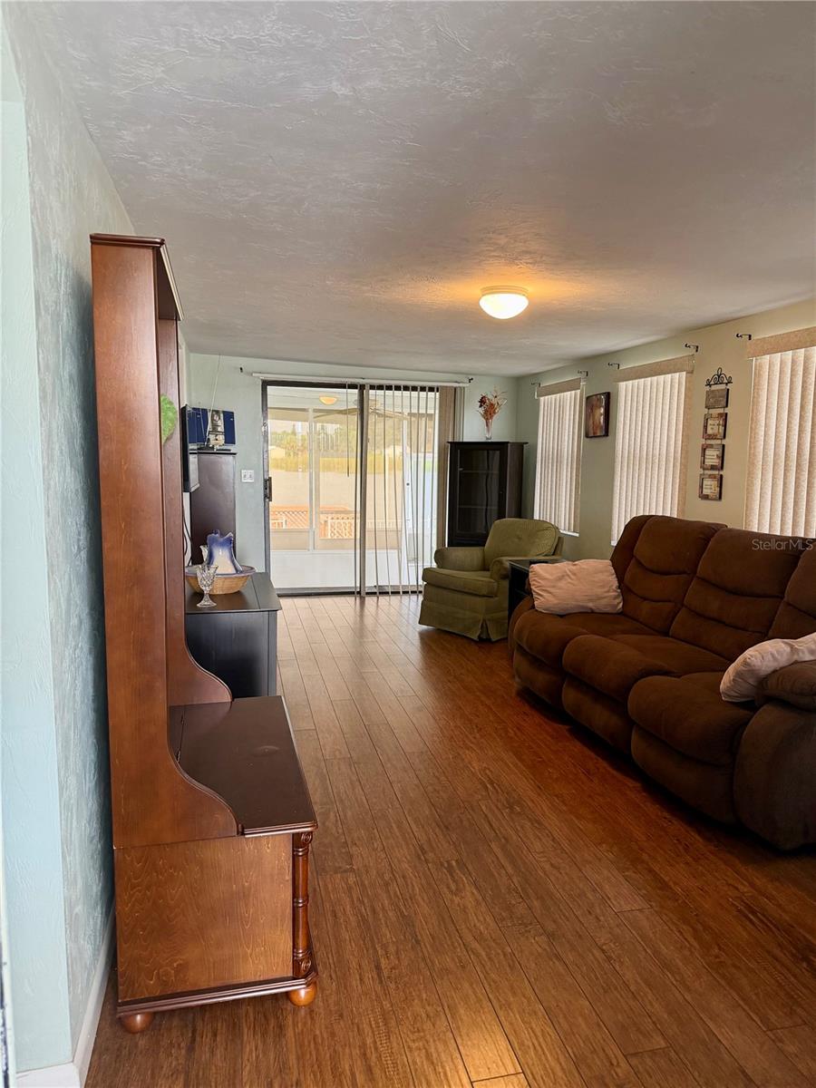 Image 15 of 39 For 1329 44th Boulevard