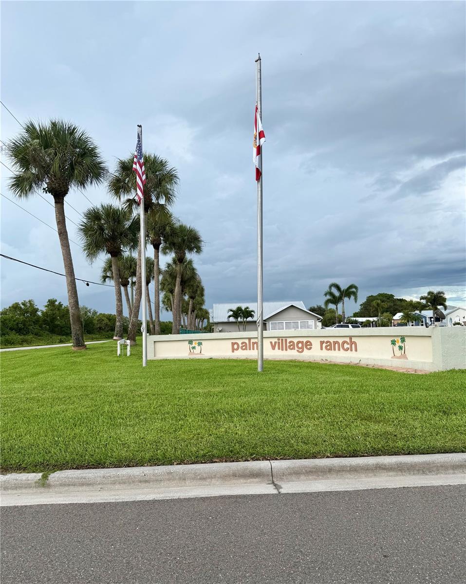 Image 32 of 39 For 1329 44th Boulevard