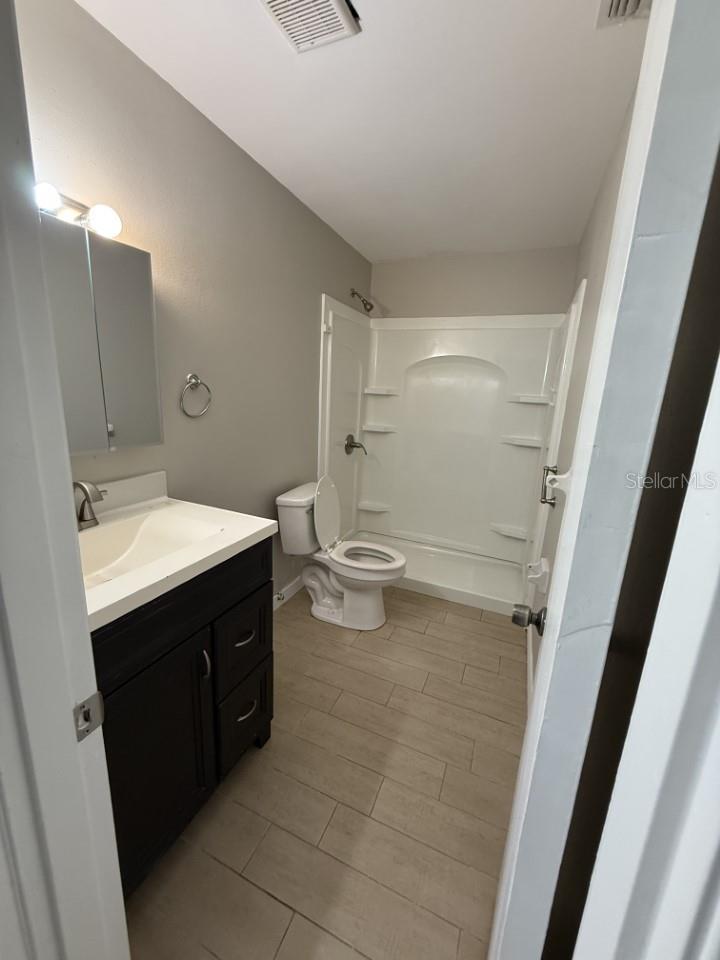 Image 13 of 18 For 595 Columbia Street