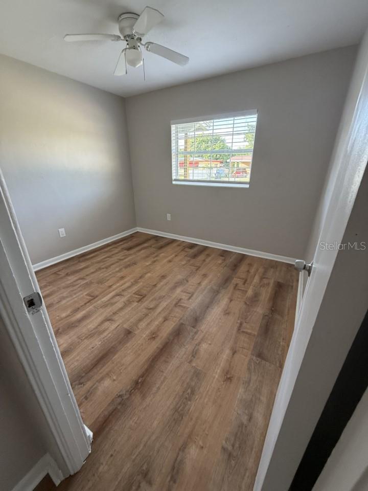 Image 19 of 24 For 5702 Meridian Way