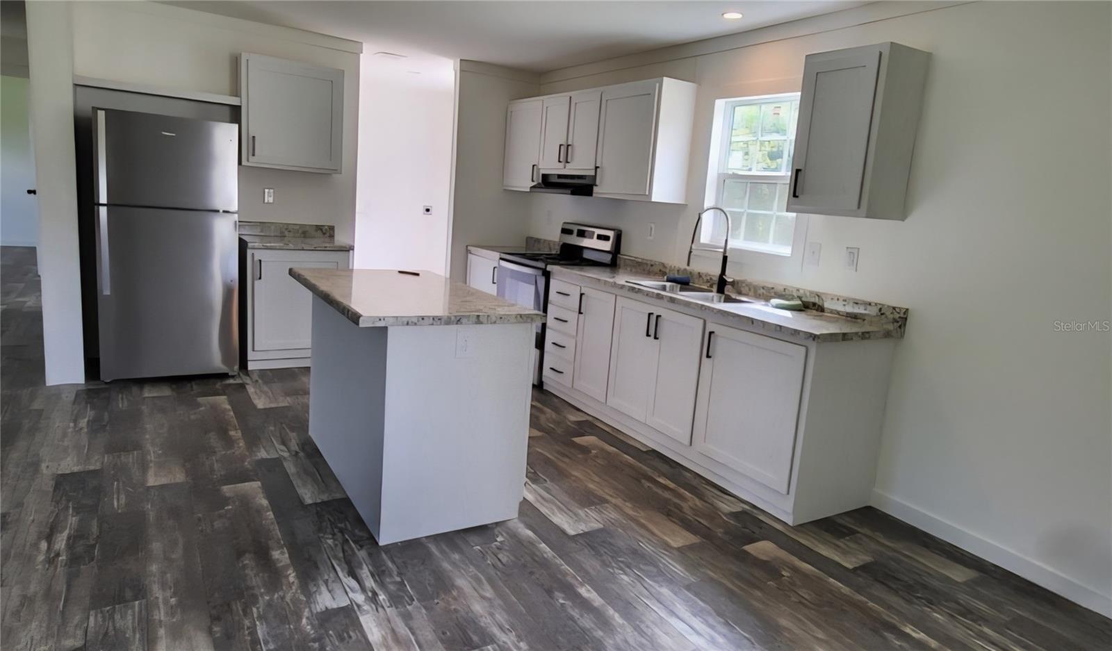 Image 6 of 34 For 4518 11th Drive