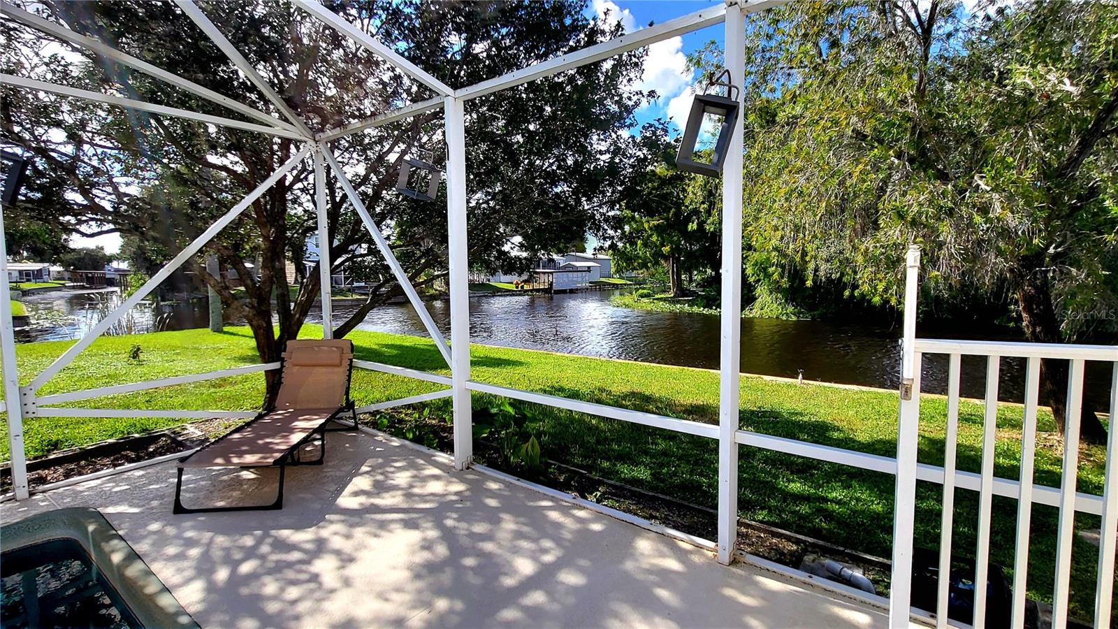 Image 11 of 41 For 1118 Trout Street