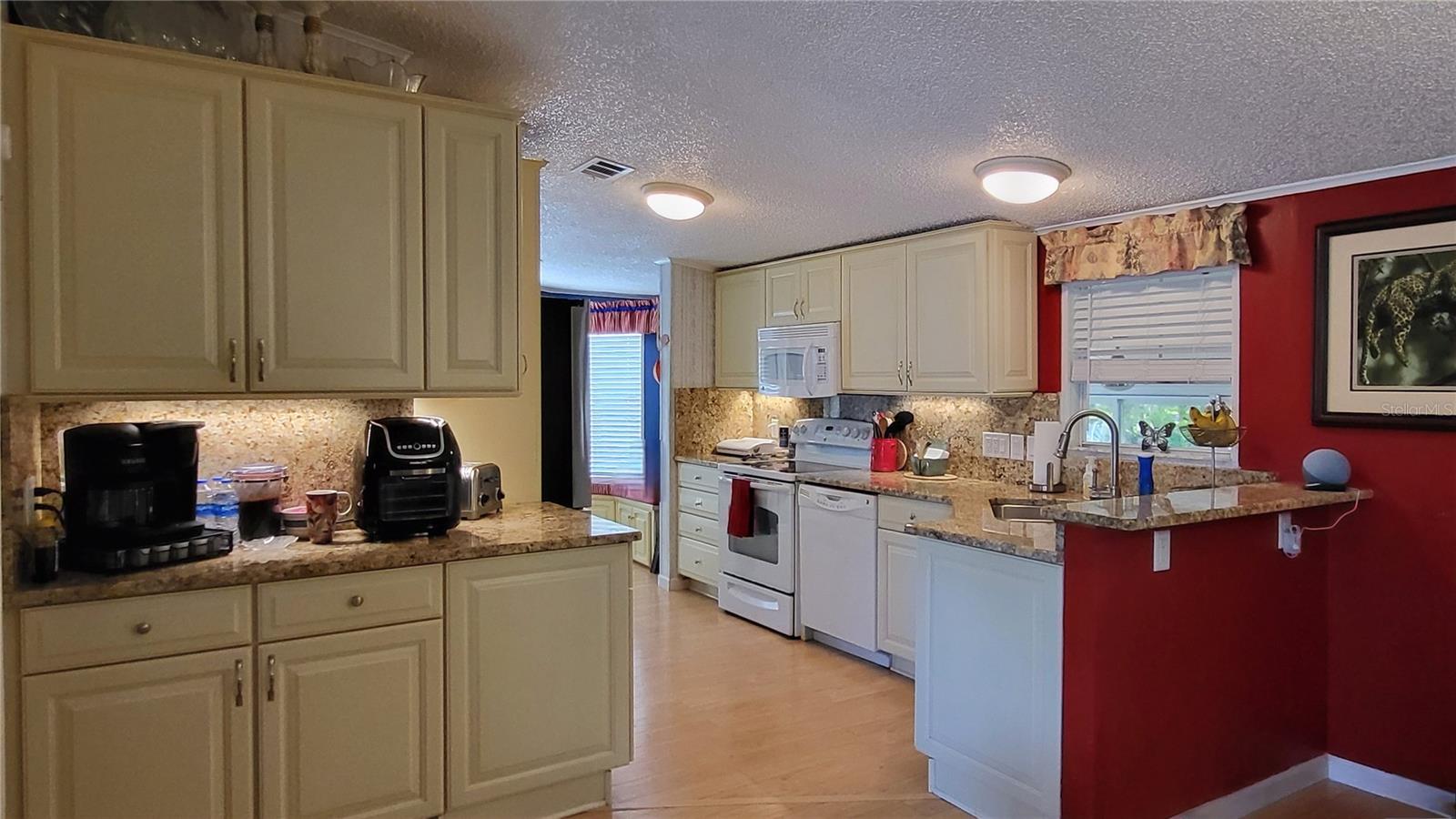 Image 20 of 41 For 1118 Trout Street