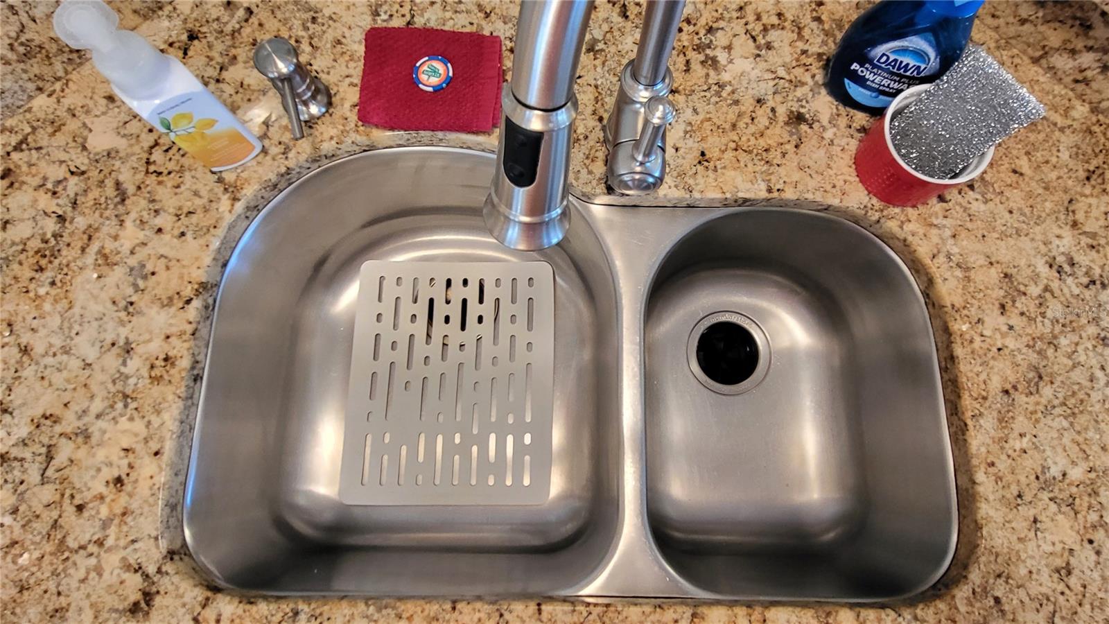 Image 23 of 41 For 1118 Trout Street