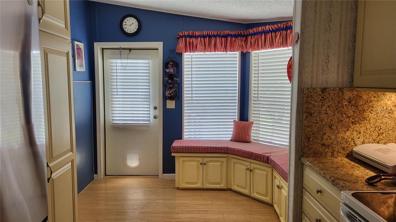 Image 24 of 41 For 1118 Trout Street