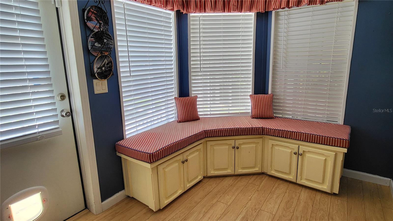 Image 26 of 41 For 1118 Trout Street