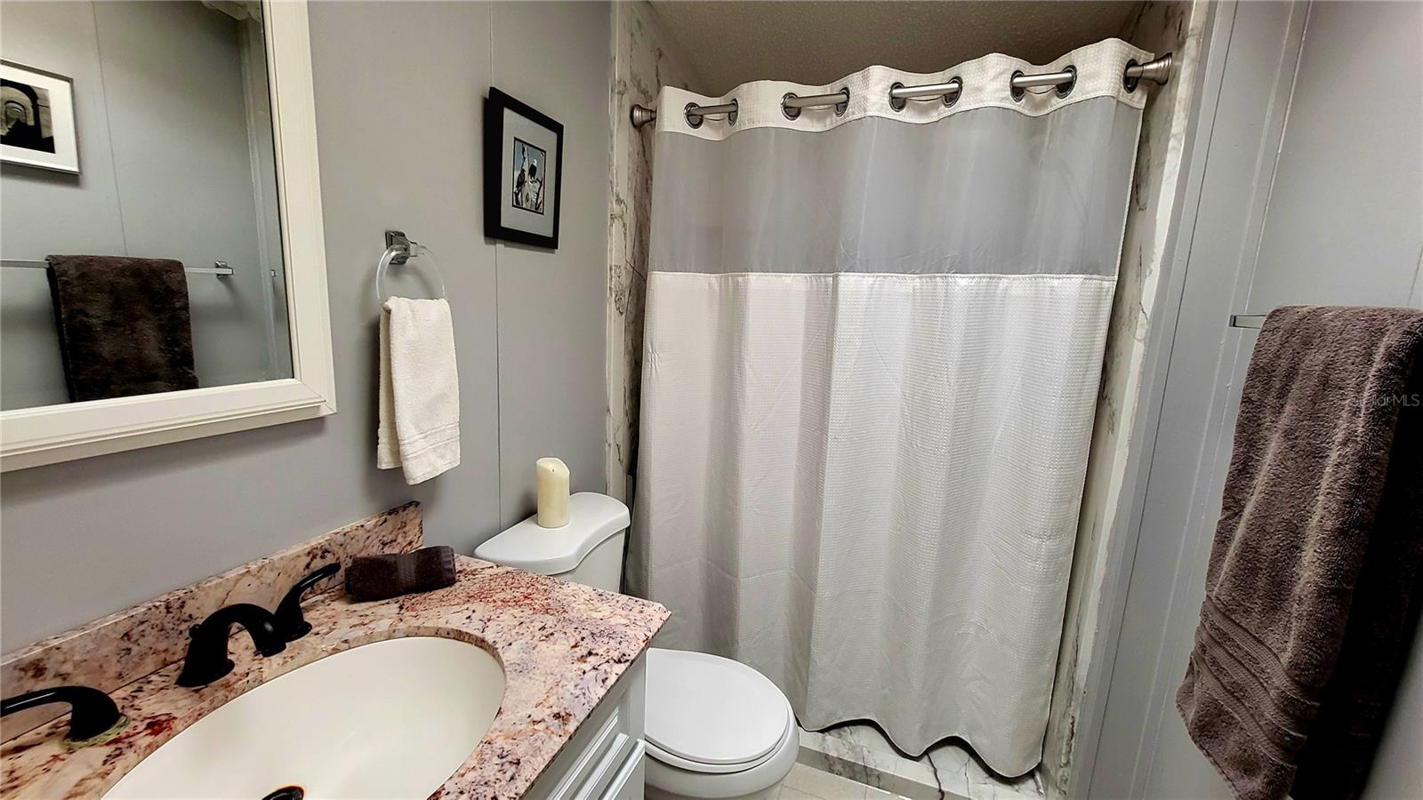 Image 35 of 41 For 1118 Trout Street