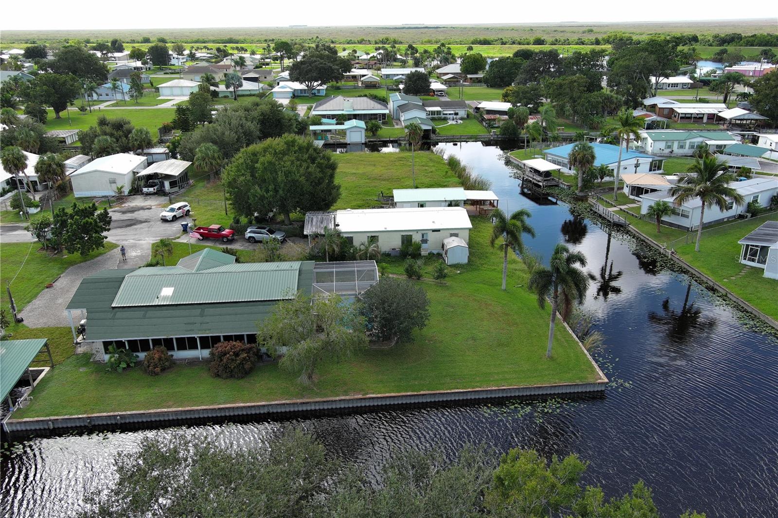 Image 5 of 41 For 1118 Trout Street