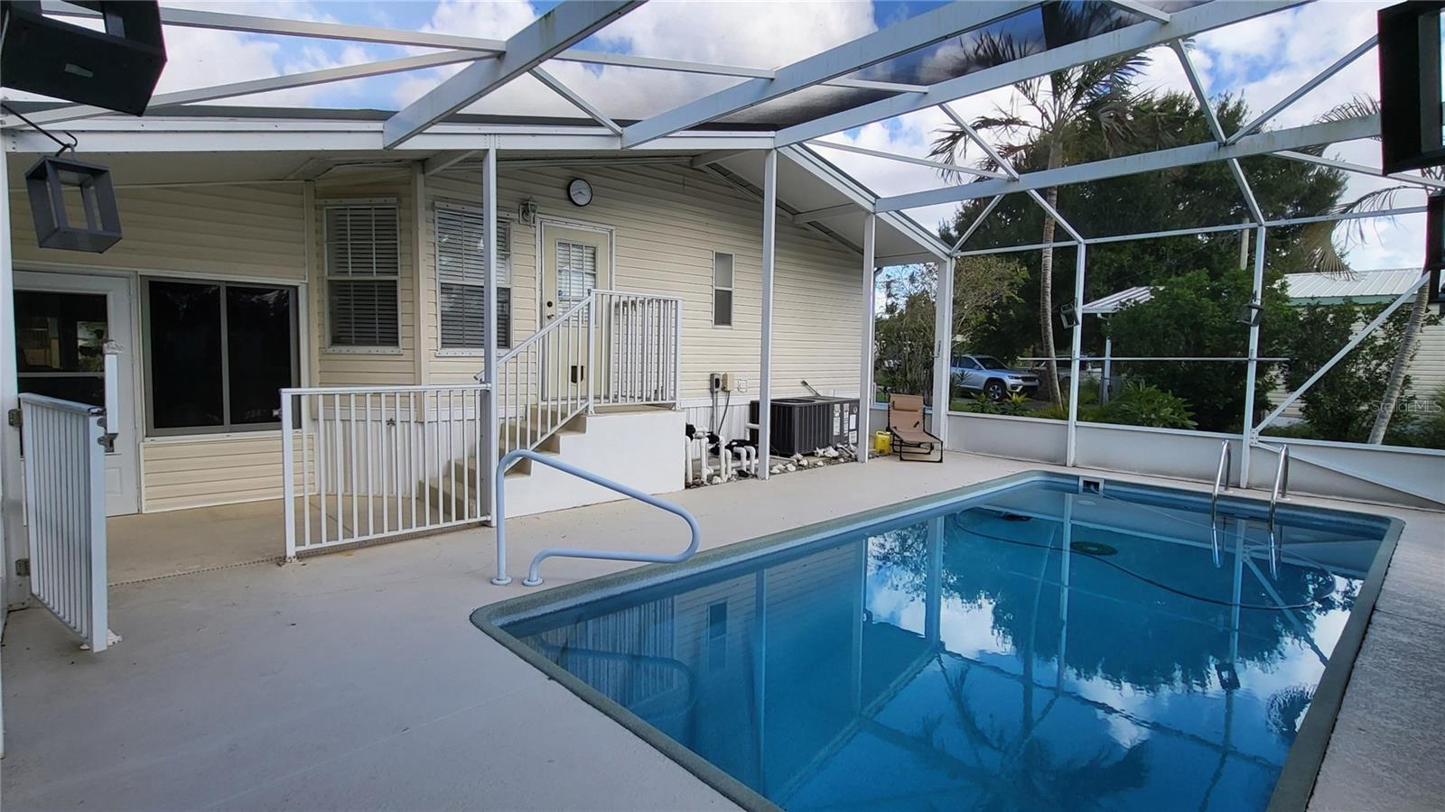 Image 9 of 41 For 1118 Trout Street