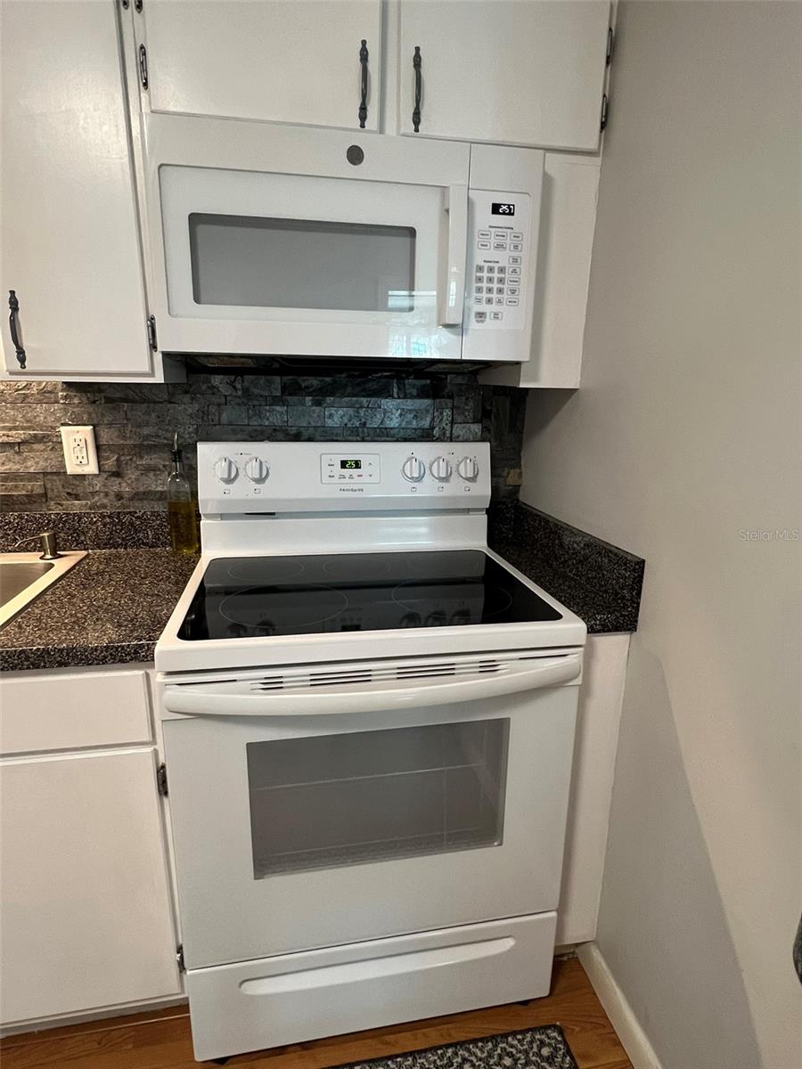Image 10 of 32 For 504 6th Street