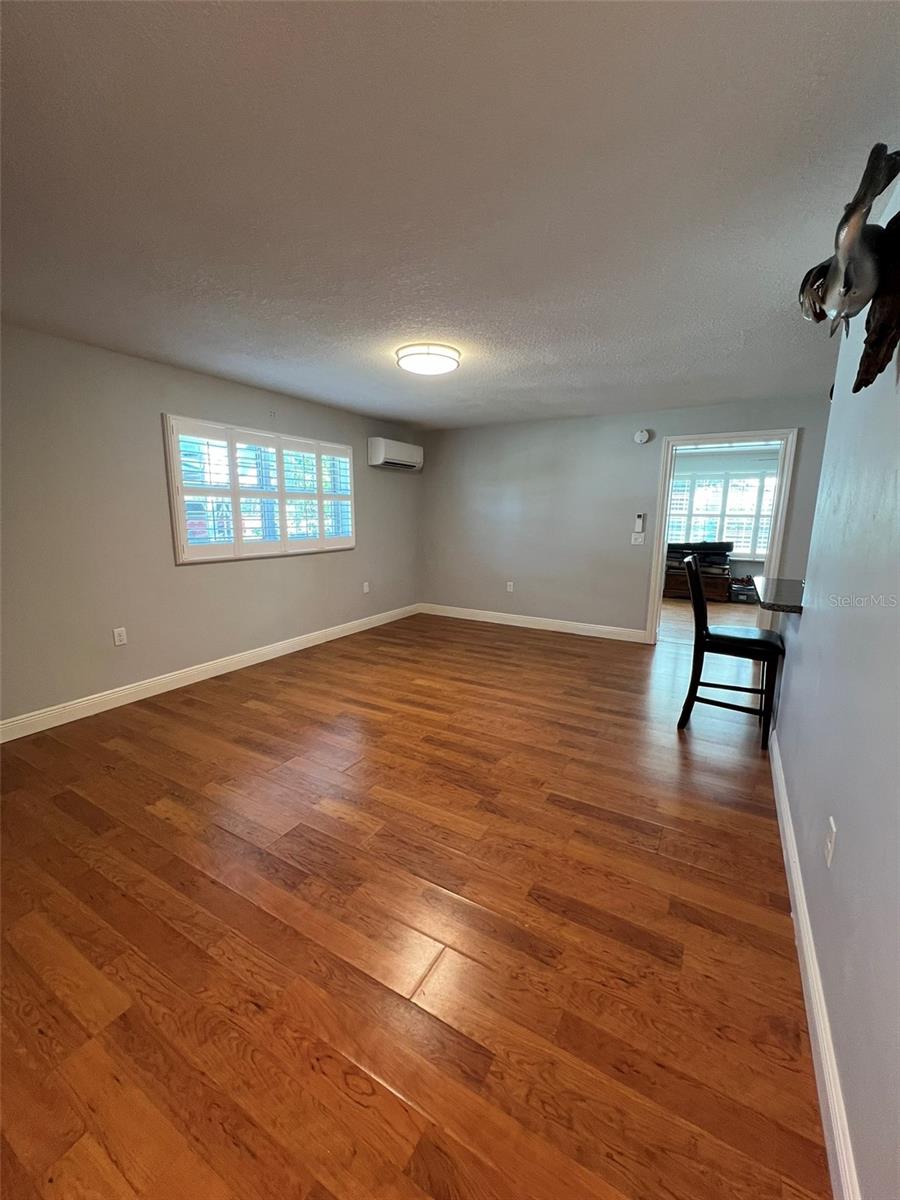 Image 14 of 32 For 504 6th Street