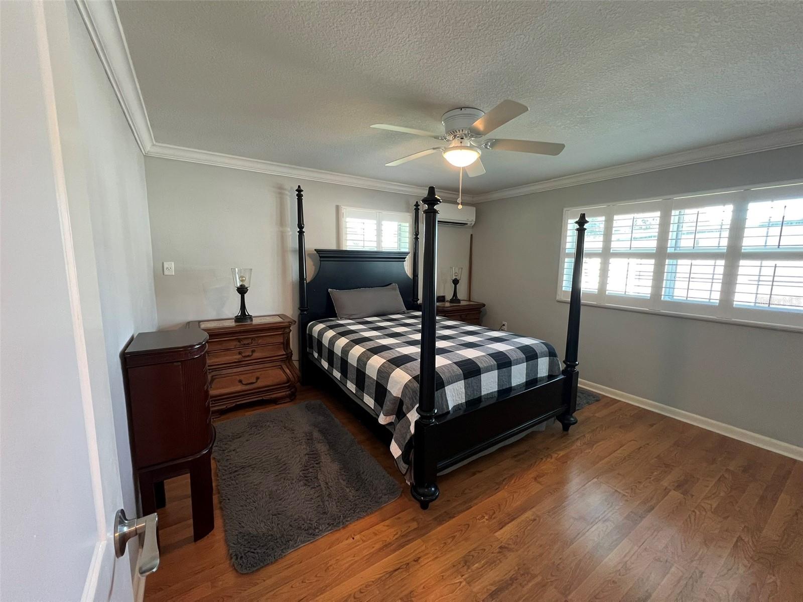 Image 18 of 32 For 504 6th Street