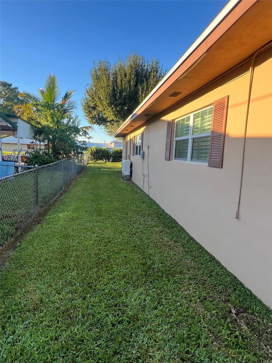 Image 4 of 32 For 504 6th Street