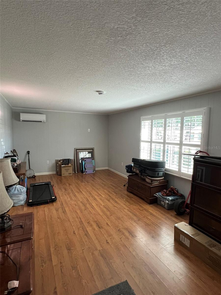 Image 6 of 32 For 504 6th Street