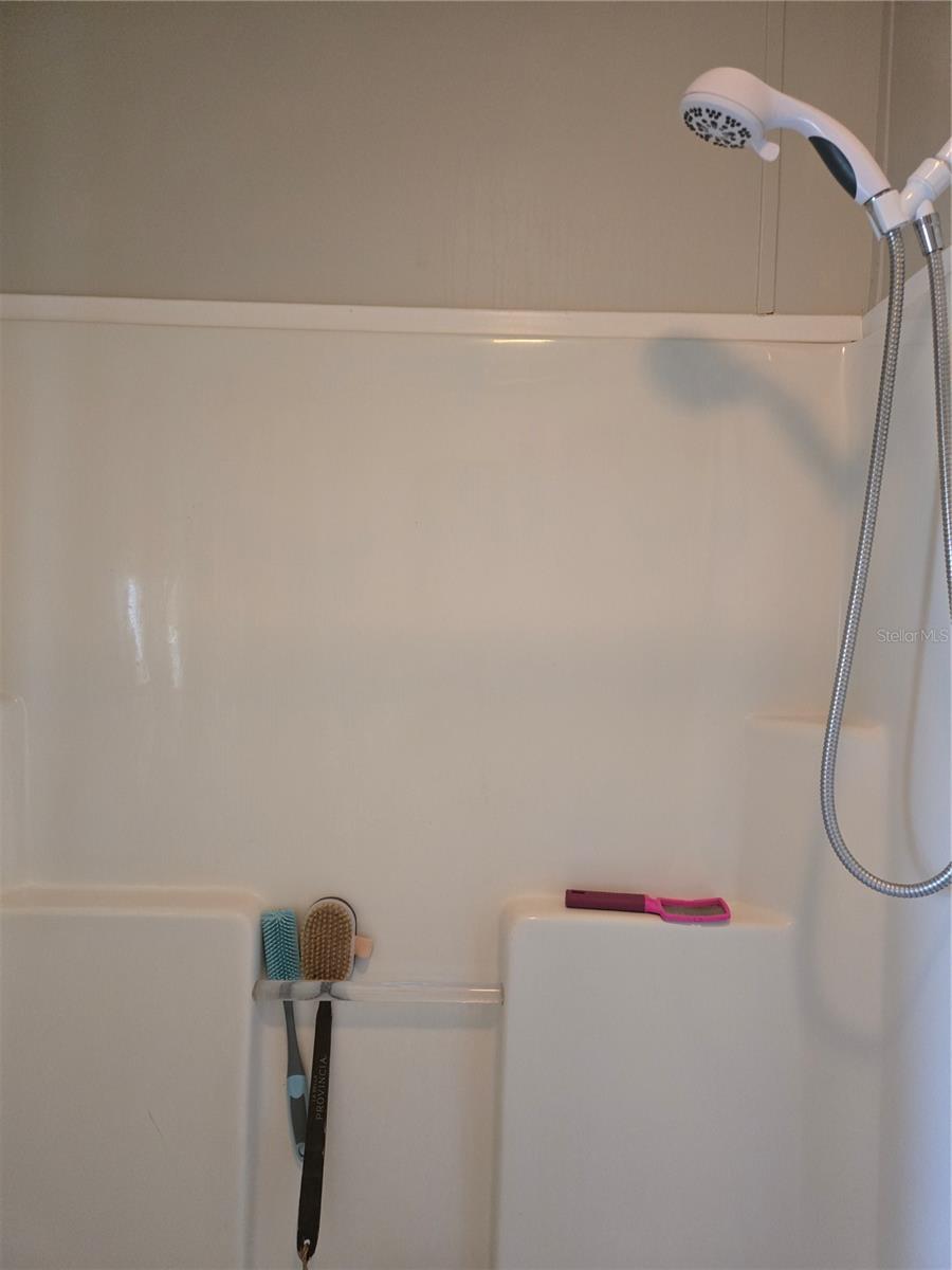 Image 21 of 36 For 14270 124th Drive