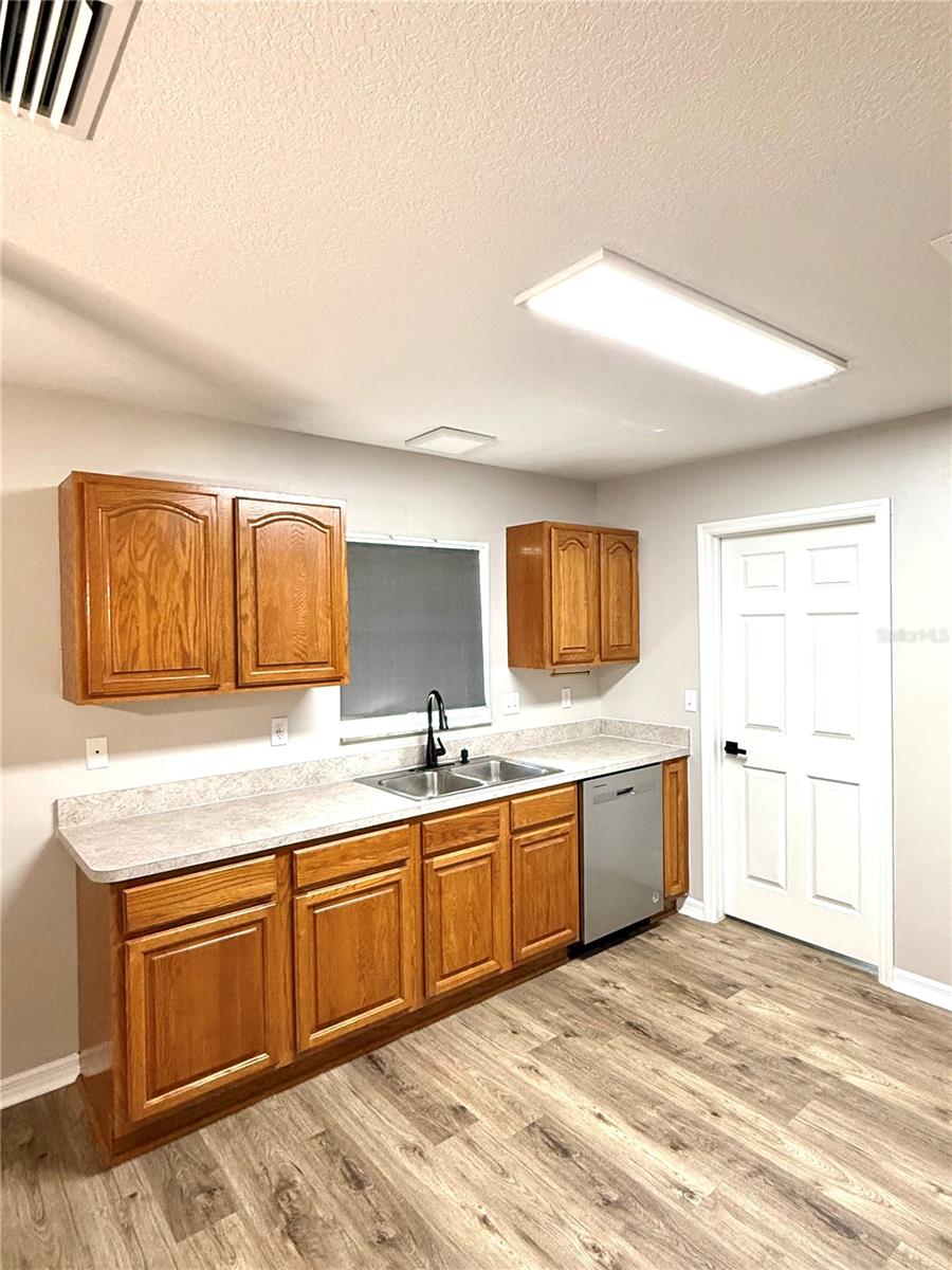 Image 4 of 26 For 653 13th Avenue