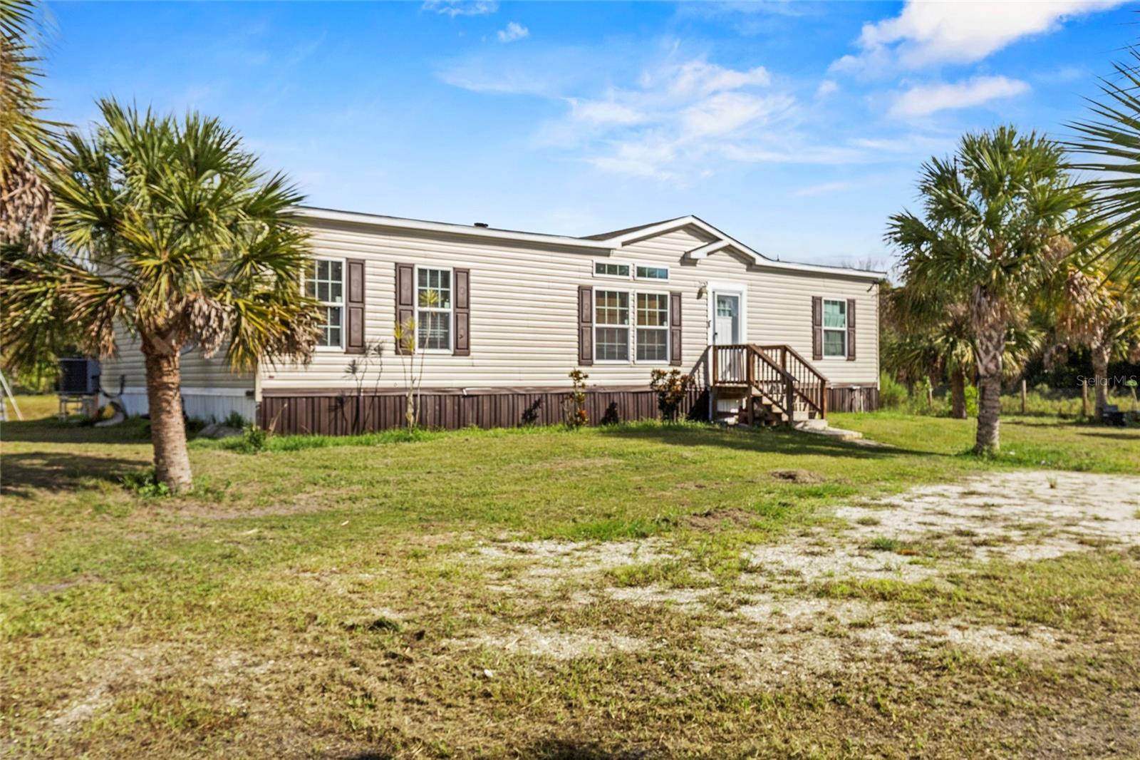 Image 18 of 63 For 19621 260th Street