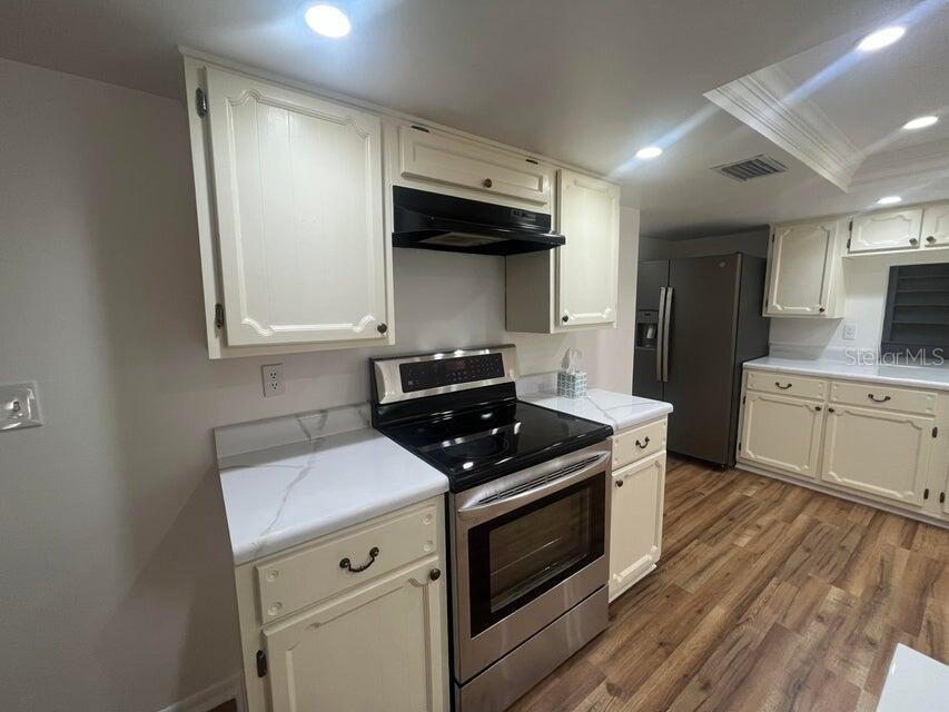 Image 15 of 40 For 115 36th Court