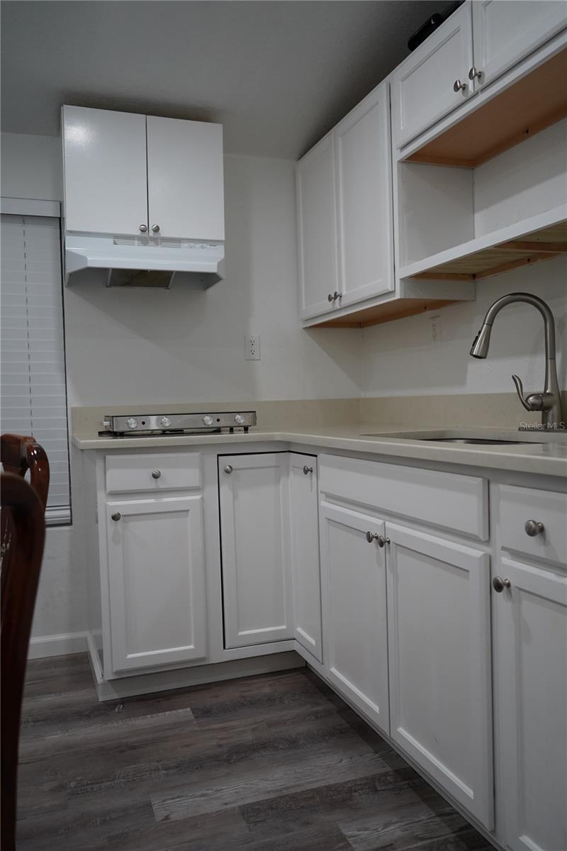 Image 23 of 36 For 9801 Oaks Street