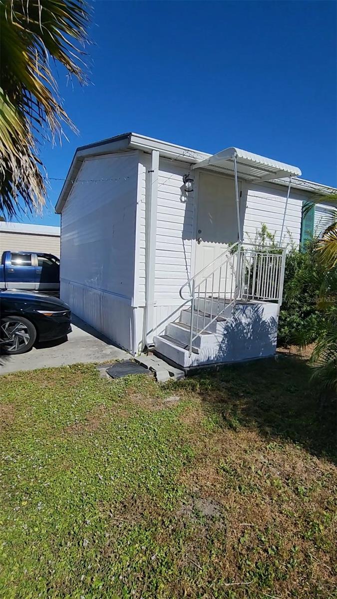 Image 34 of 36 For 9801 Oaks Street