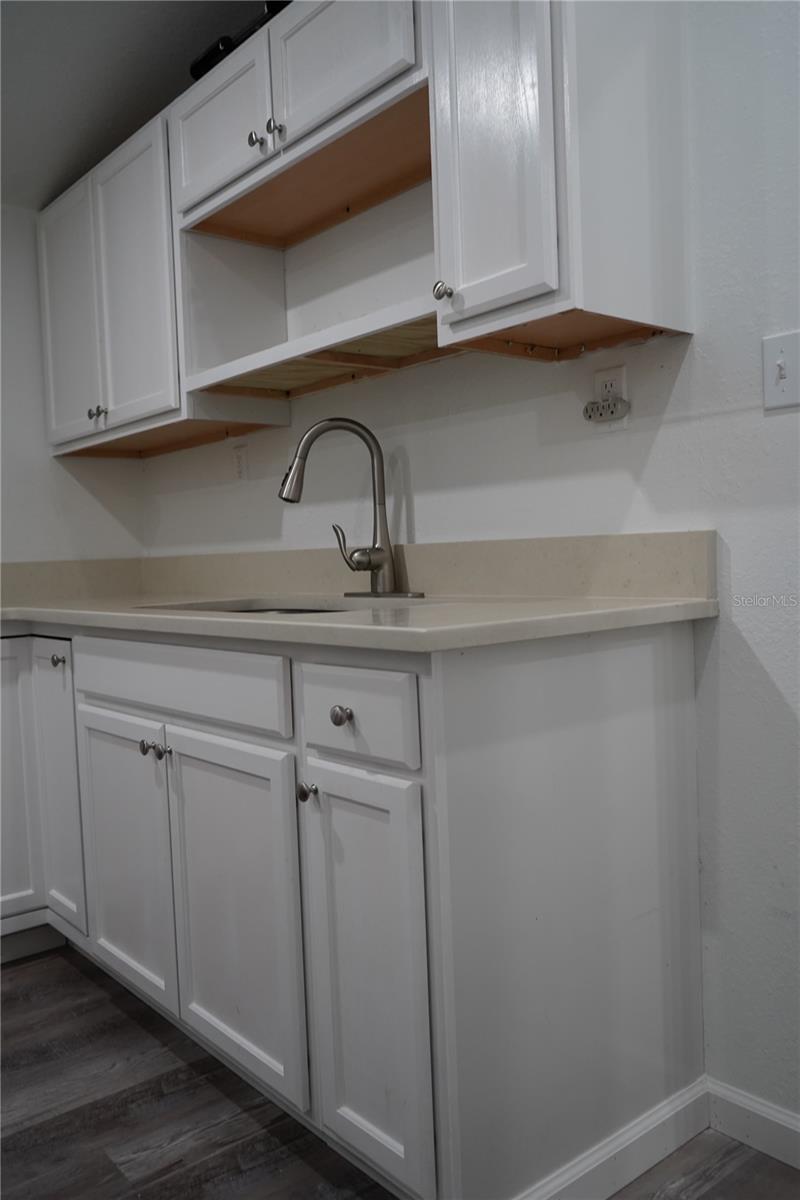 Image 4 of 36 For 9801 Oaks Street