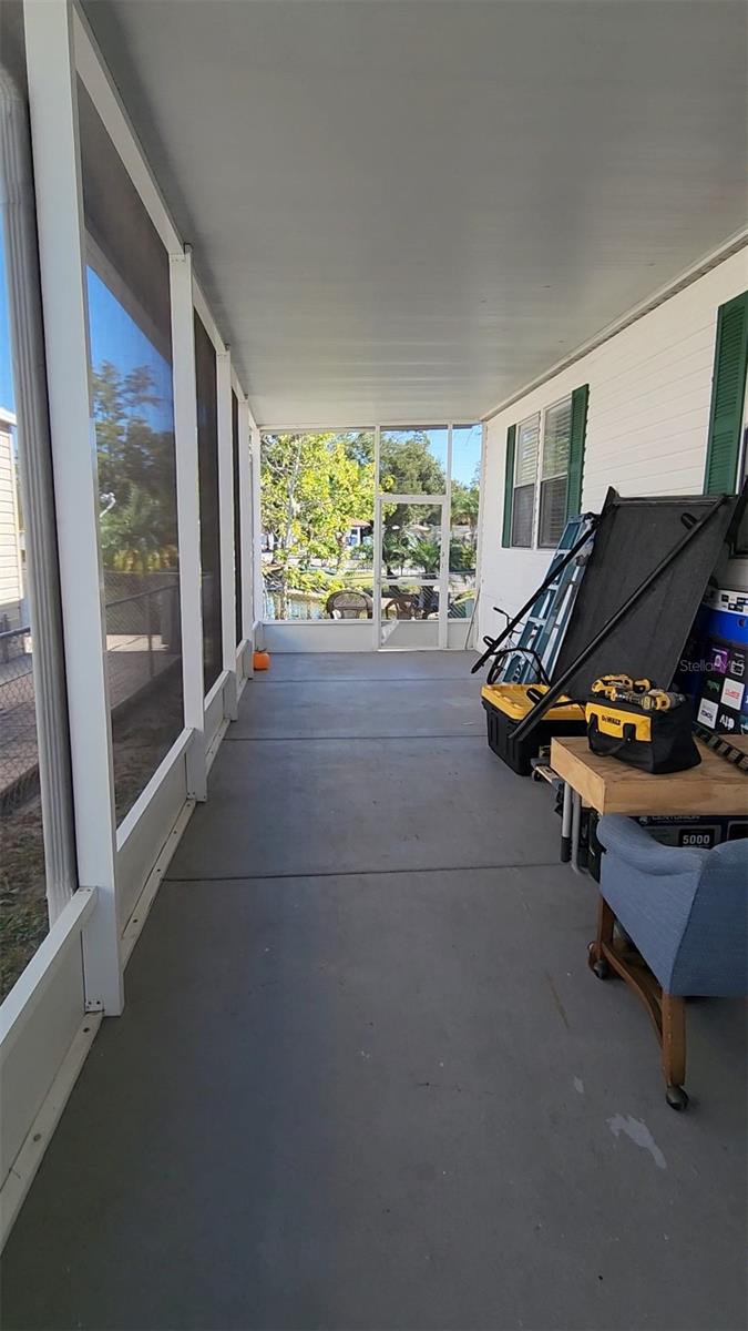 Image 8 of 36 For 9801 Oaks Street