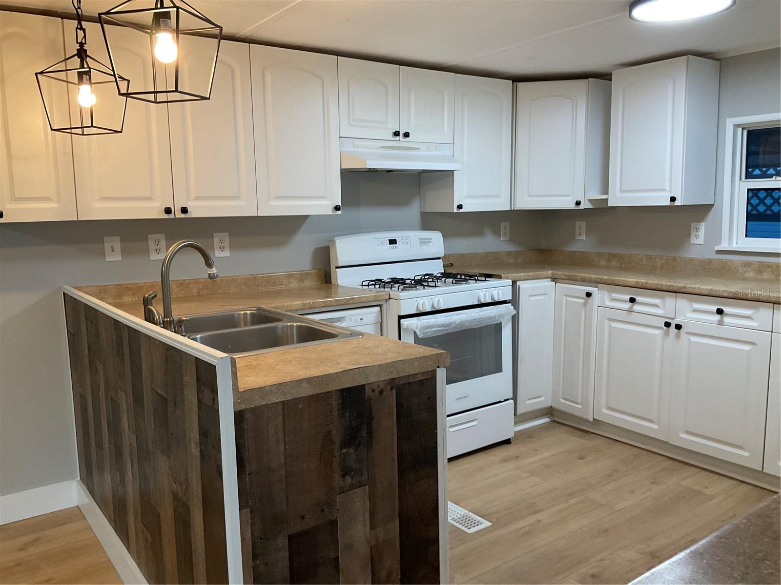 Image 9 of 21 For 1602 Chobee Street