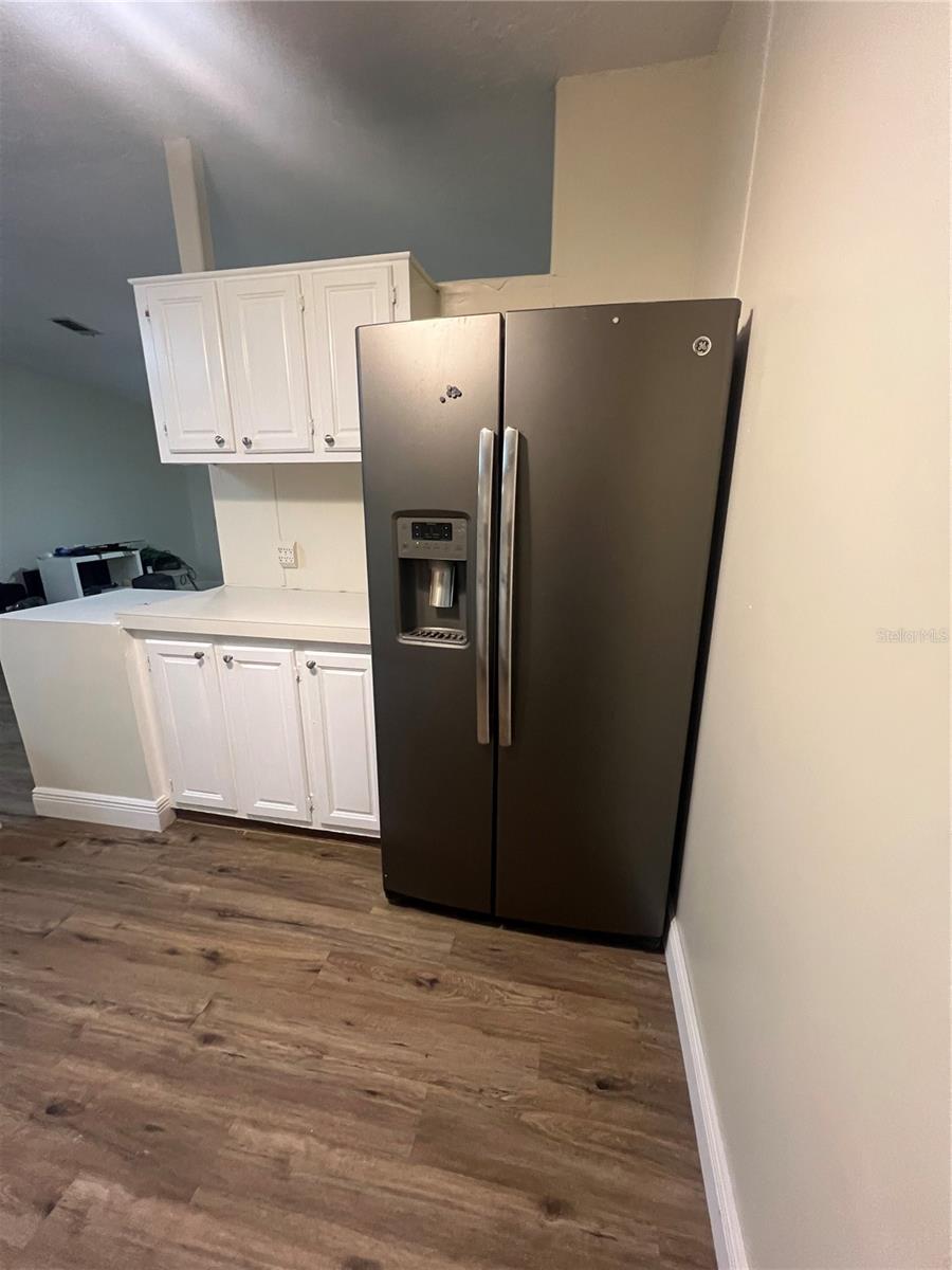 Image 21 of 34 For 2833 18th Terrace