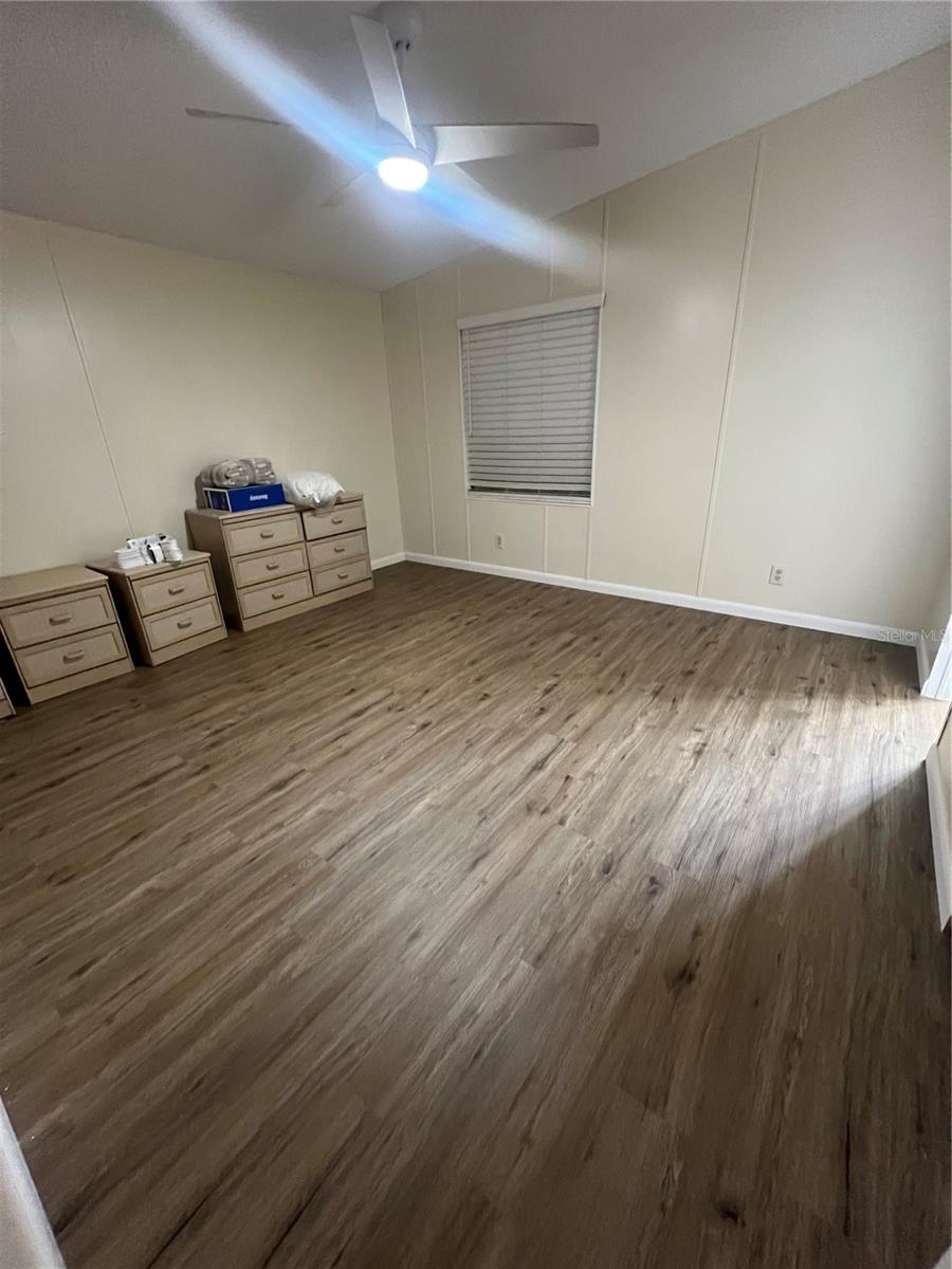 Image 23 of 34 For 2833 18th Terrace