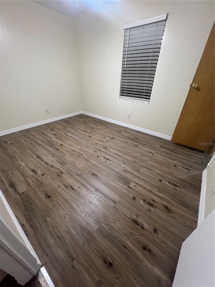 Image 29 of 34 For 2833 18th Terrace