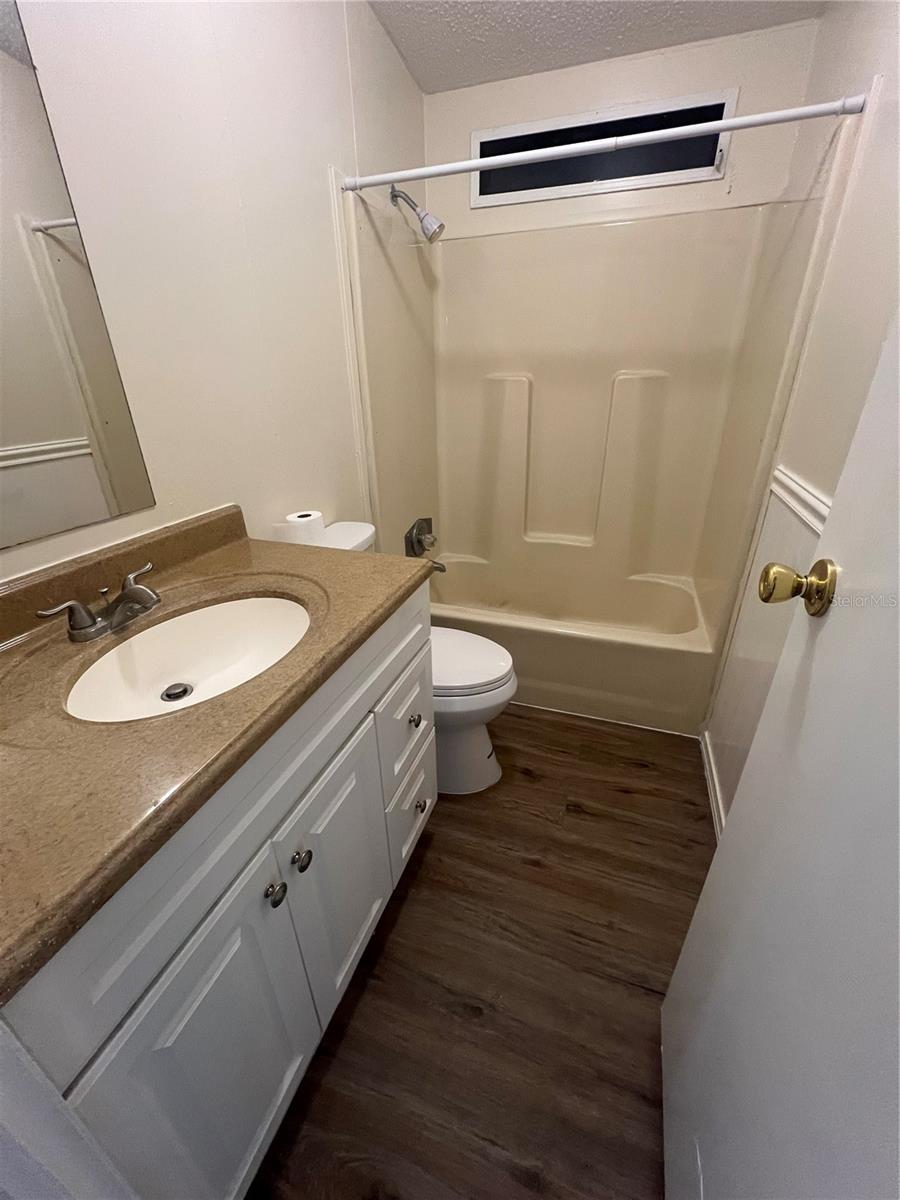 Image 30 of 34 For 2833 18th Terrace