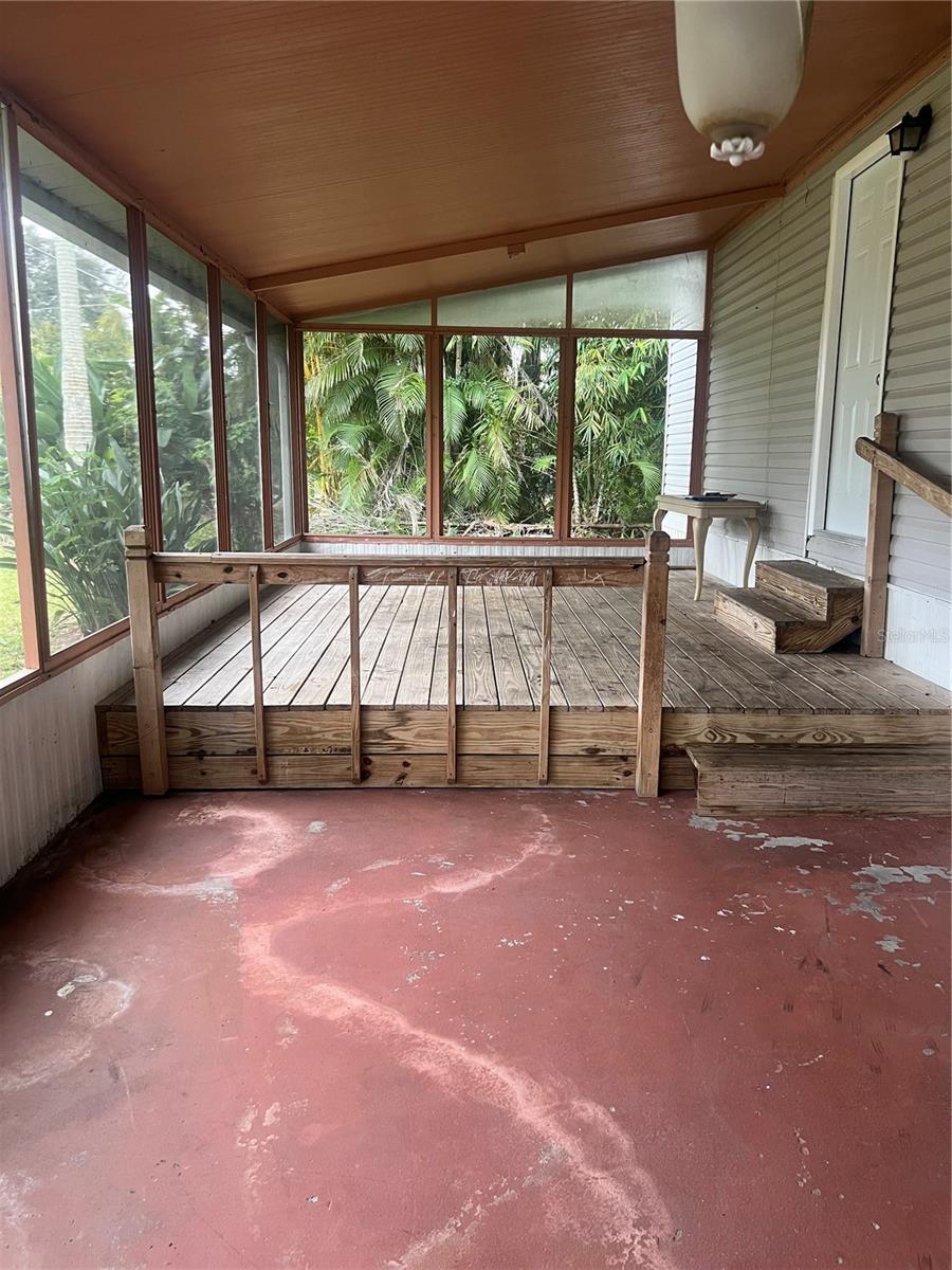 Image 8 of 34 For 2833 18th Terrace