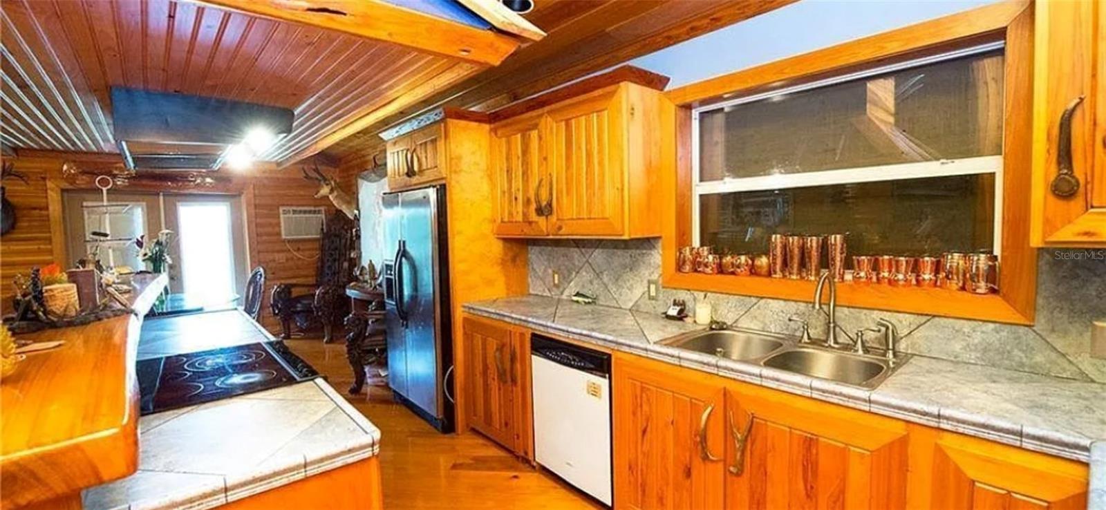 Image 11 of 29 For 13255 Us Highway 441 Se