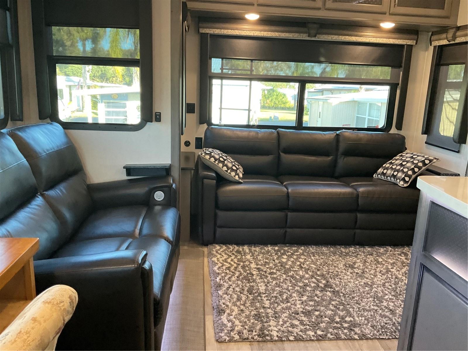 Image 10 of 29 For 1339 Old Lakeport Road 13b