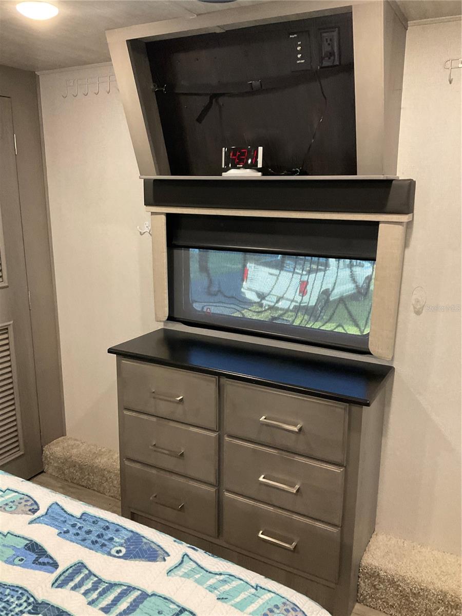 Image 15 of 29 For 1339 Old Lakeport Road 13b