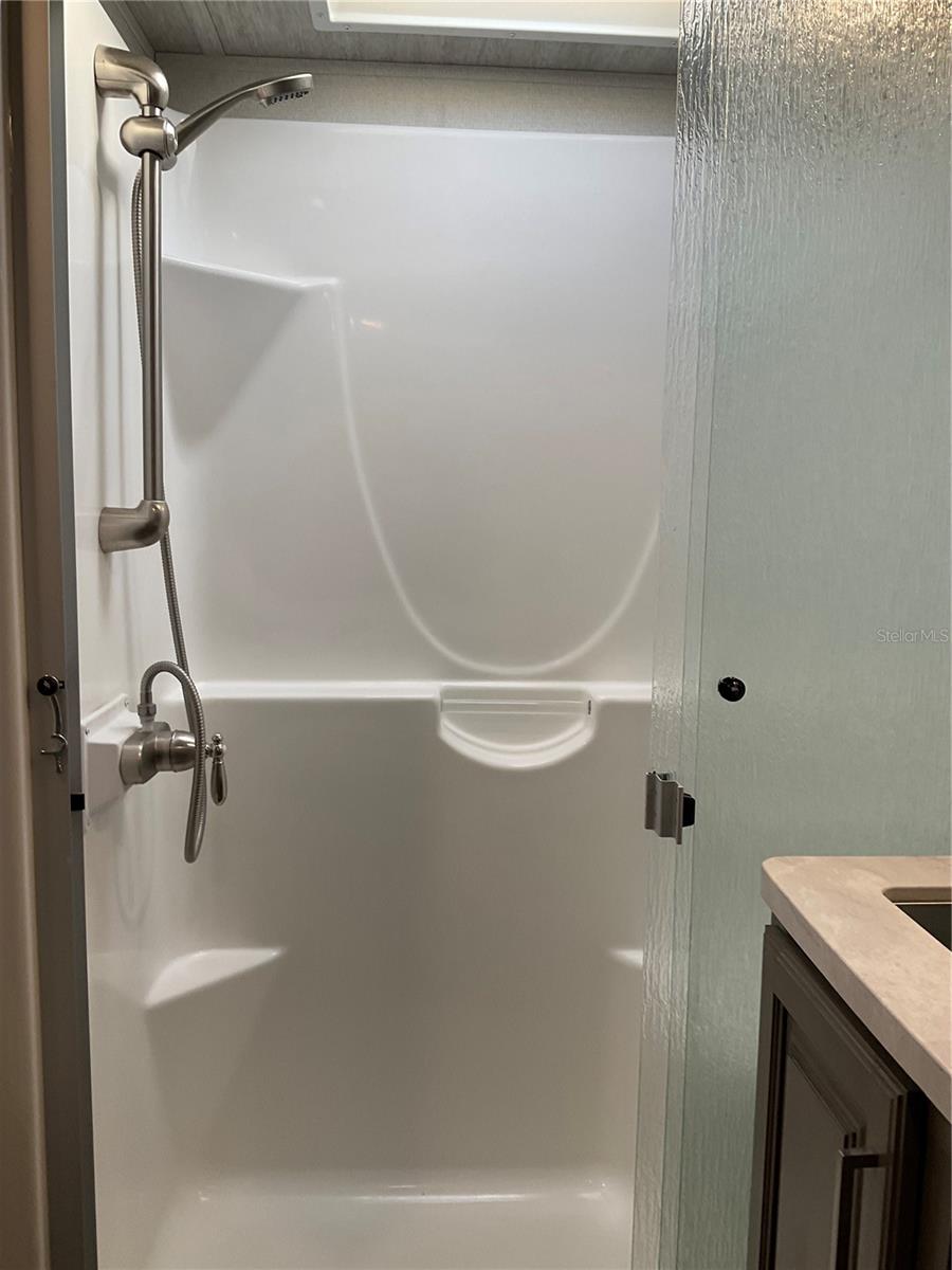 Image 17 of 29 For 1339 Old Lakeport Road 13b