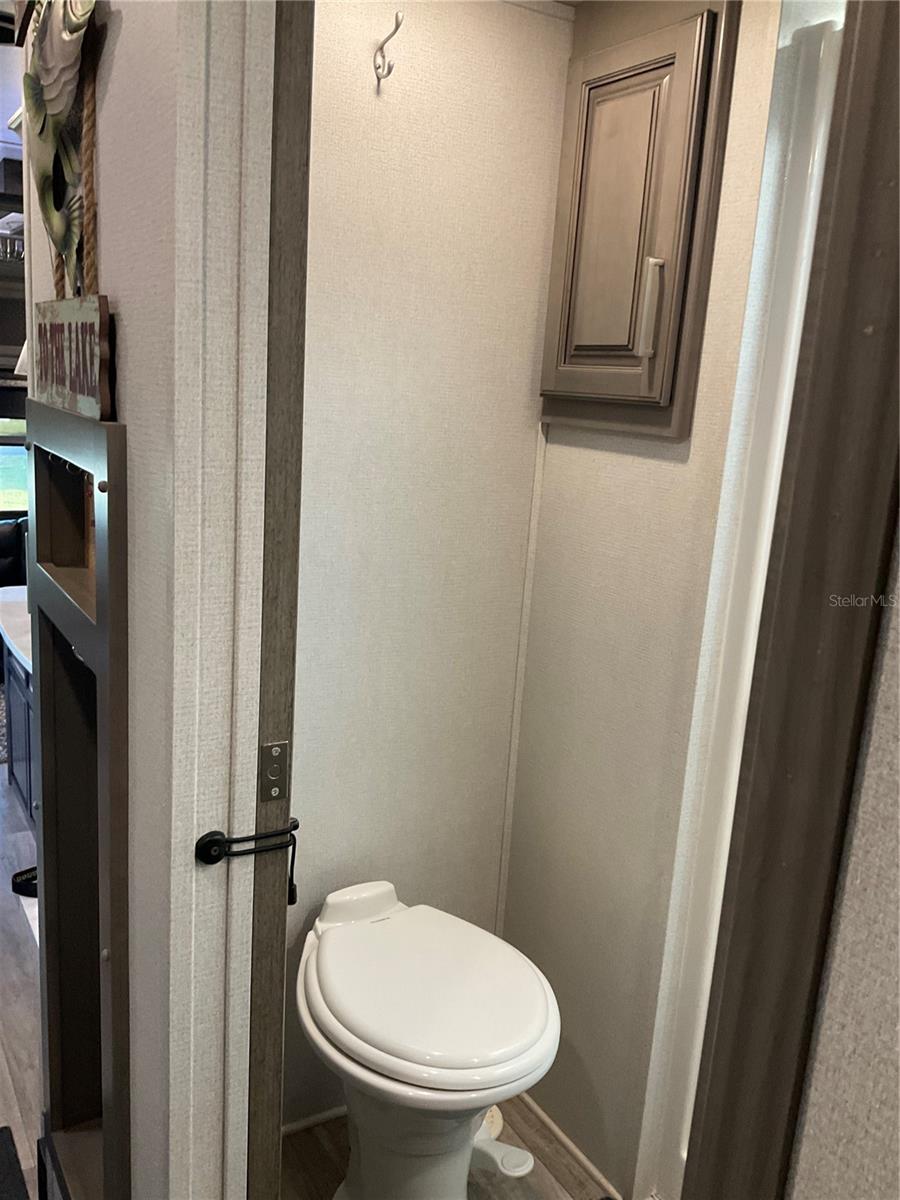 Image 19 of 29 For 1339 Old Lakeport Road 13b